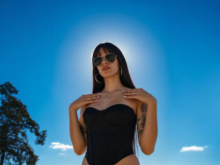 Ver a ficha detalhada de  JulietaaJadee