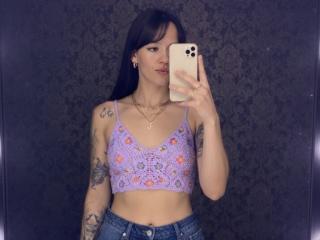 Se komplett profil för JulietaaJadee