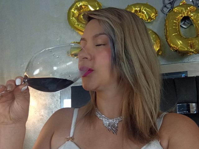 ChanellTaylorS - Sexe cam en vivo - 28774880