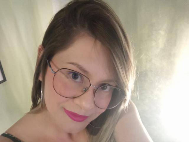 ChanellTaylorS - Live Sex Cam - 28775297