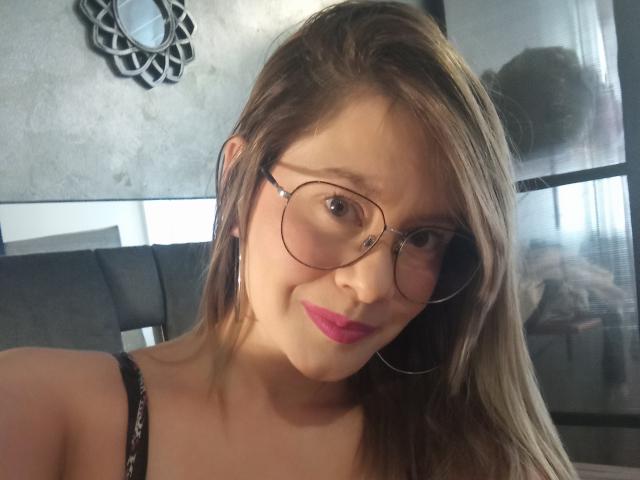 ChanellTaylorS - Live porn &amp; sex cam - 28775324