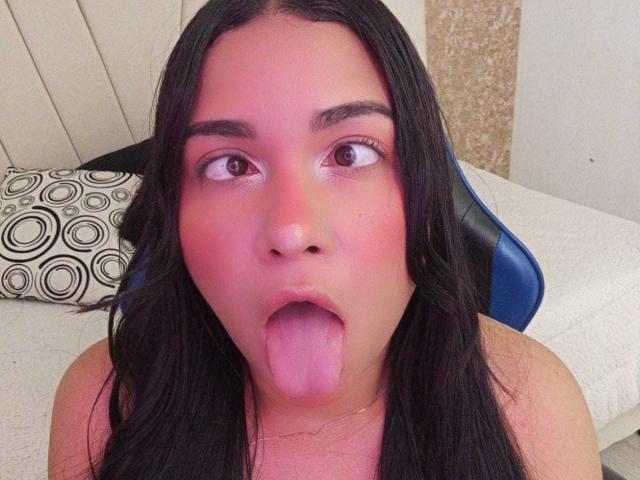 AliceSmity - Live porn &amp; sex cam - 28775357