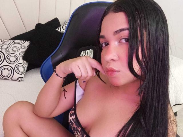 AliceSmity - Live sex cam - 28775378