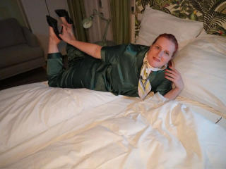 Ver a ficha detalhada de  MrsEssen7471-hot