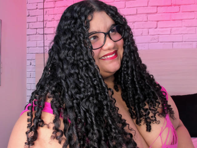 MileyCollinss - Live porn &amp; sex cam - 28775843