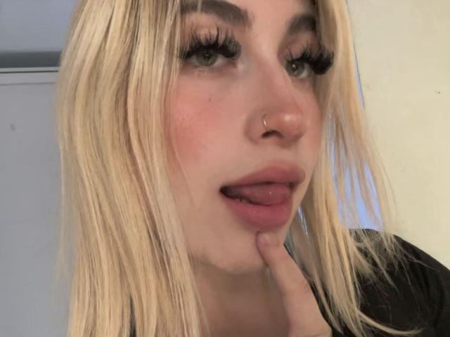 SammyViolet - Live porn &amp; sex cam - 28776707