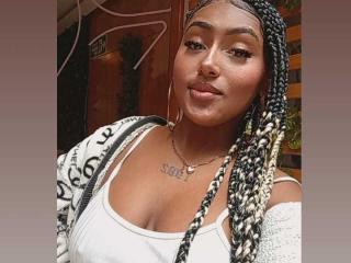 Ver a ficha detalhada de  AmberQueeny