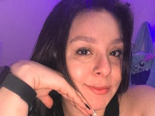 Se komplett profil för EmaJames