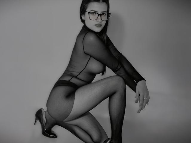 IrisBlair - Live porn &amp; sex cam - 28777394