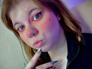 Ver a ficha detalhada de  AminaBlooms