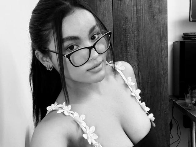 MiiaPalmer - Live porn &amp; sex cam - 28777958