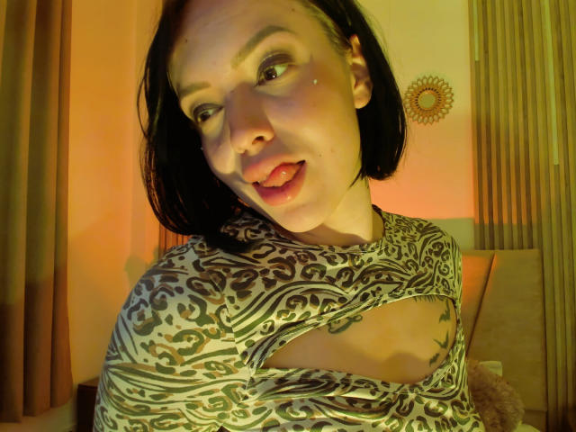 VeroHands - Live sex cam - 28778213