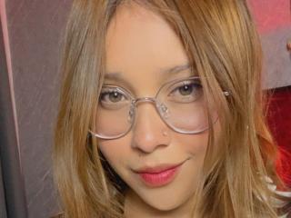 Se komplett profil för HeraJuno