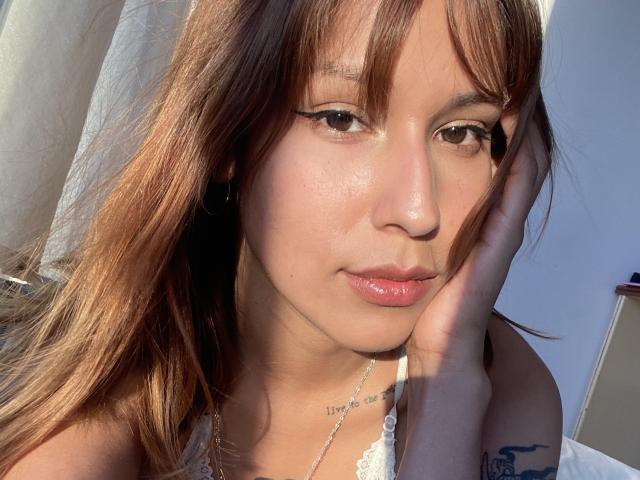 KiaraHernandezX - Live sexe cam - 28781144