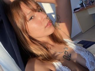 Se komplett profil för KiaraHernandezX