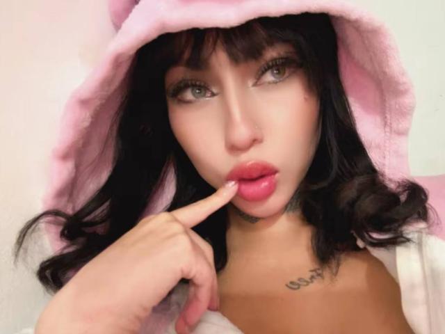 LunaBaster - Live porn &amp; sex cam - 28781822