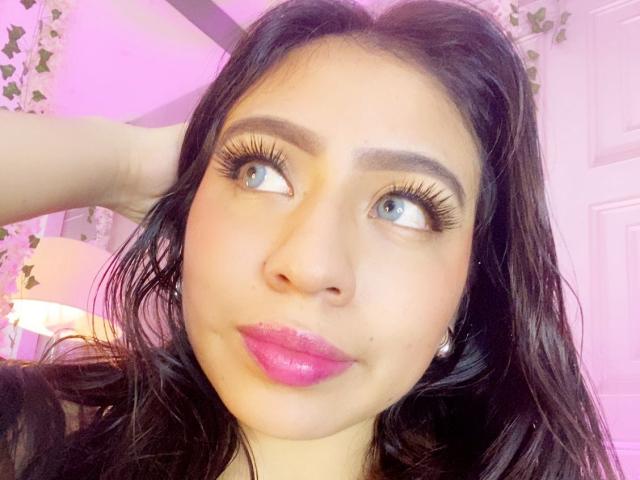 ZoeRedds - Live porn &amp; sex cam - 28782899