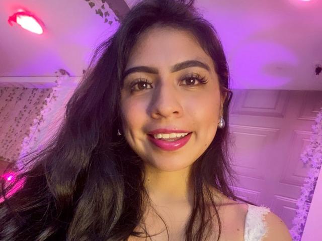 ZoeRedds - Live porn &amp; sex cam - 28782962