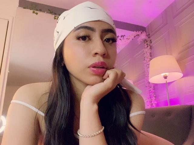 ZoeRedds - Live porn &amp; sex cam - 28782980