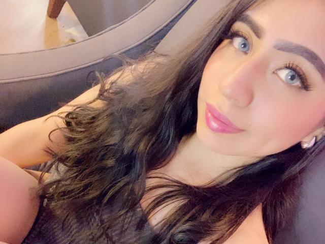 ZoeRedds - Live porn &amp; sex cam - 28783052