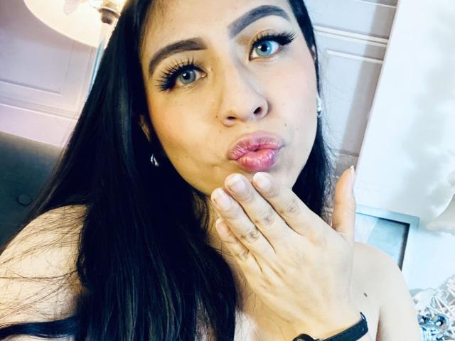 ZoeRedds - Live porn &amp; sex cam - 28783094