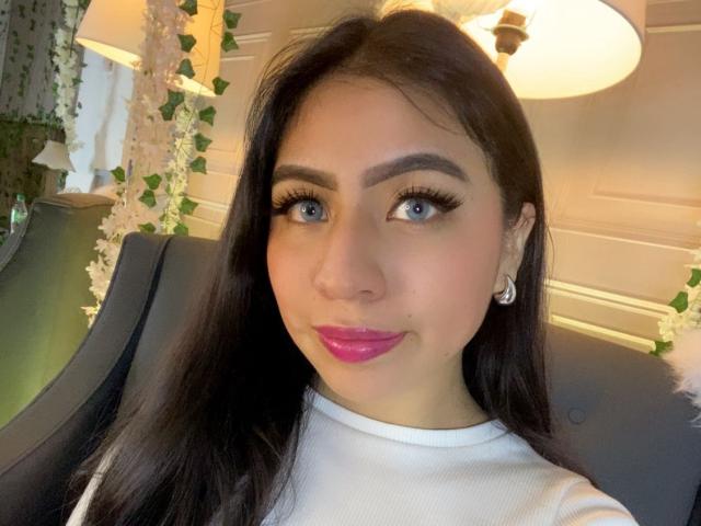 ZoeRedds - Live porn &amp; sex cam - 28783106