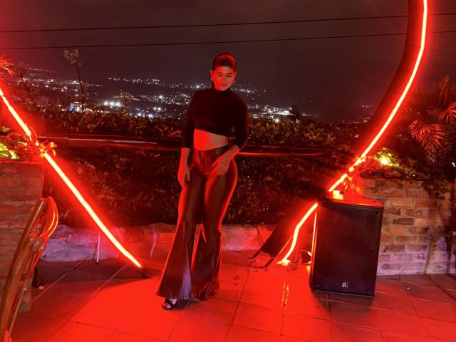 ScarlletZhen - Live sex cam - 28784231