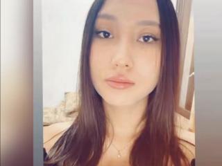 Ver la ficha detallada de AndrianaFive