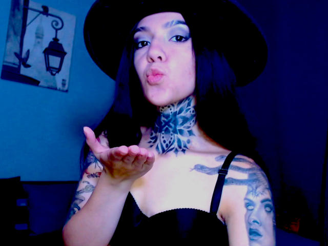 LannieGonzales - Live sexe cam - 28784597