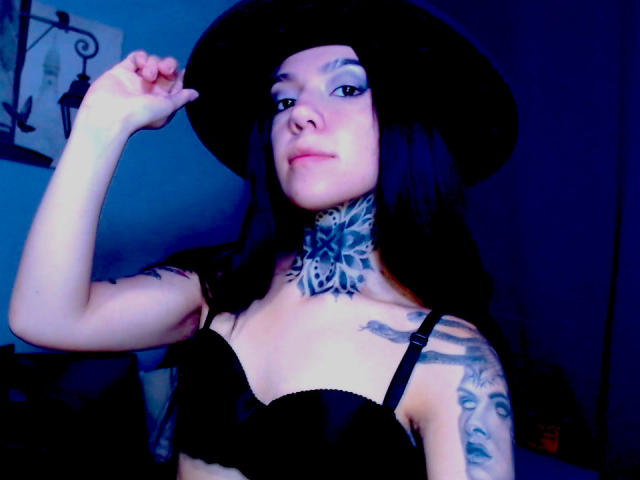 LannieGonzales - Live sexe cam - 28784606