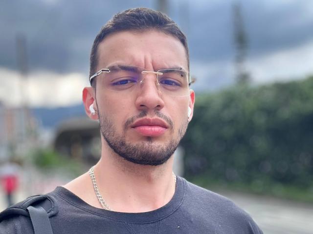 MichaelMagno - Live sex cam - 28784816