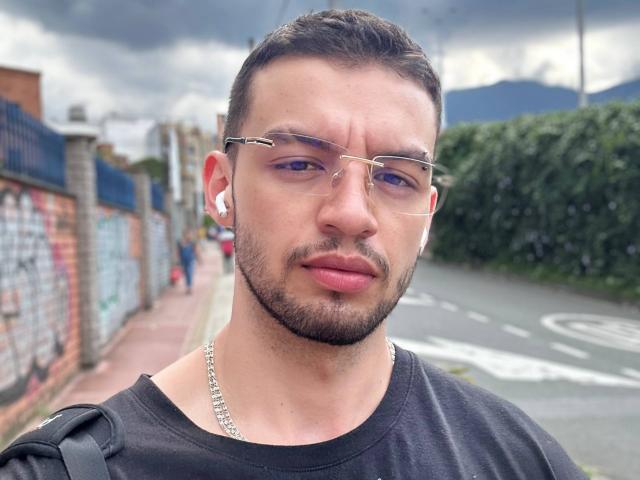 MichaelMagno - Live sex cam - 28784822