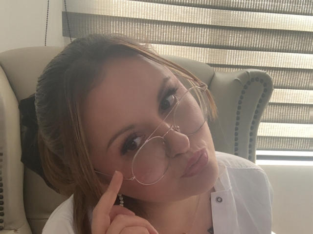 LaurenSpitz - Live sexe cam - 28786082