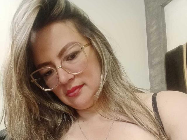 LadyLure - Live porn &amp; sex cam - 28787015