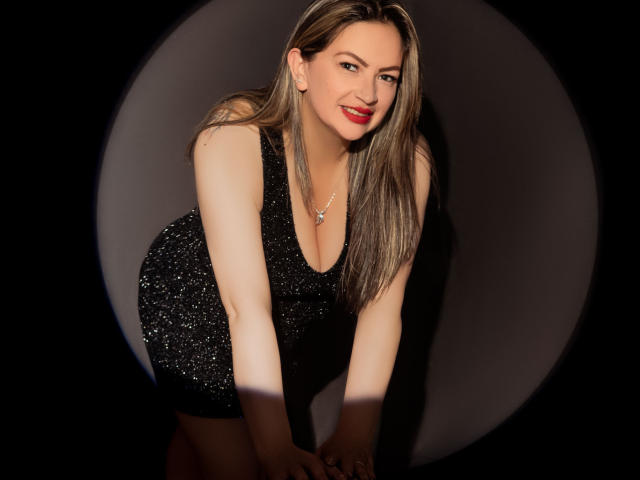 LadyLure - Live porn &amp; sex cam - 28787039