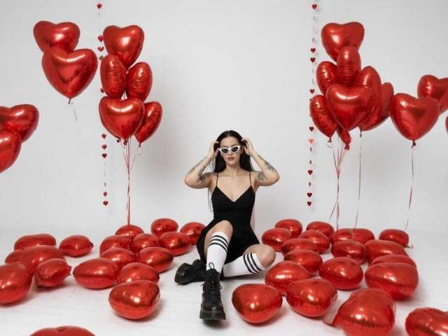 JulietaaJadee - Live sex cam - 28787264