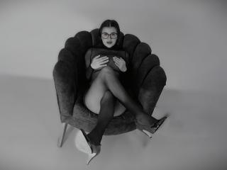 Ver la ficha detallada de IrisBlair