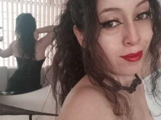 Ver la ficha detallada de KendraSimons