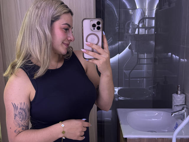 AtheneaRossi - Sexe cam en vivo - 28789178