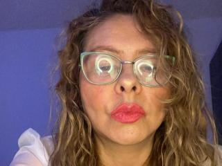 Ver la ficha detallada de MiaAmoretti