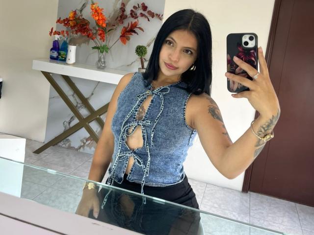 NyraVanel - Live Sex Cam - 28789502