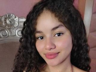 Ver la ficha detallada de LoreneCurly