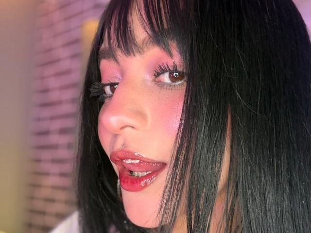 LindaWatsong - Live porn &amp; sex cam - 28791551