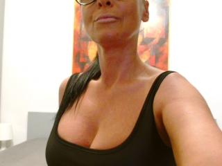 Ver la ficha detallada de PrettyEllen