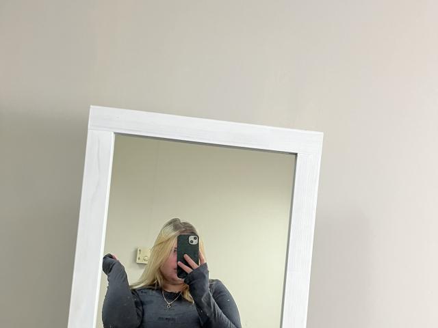 DiLaria - Porno na żywo i seks kamera - 28792433