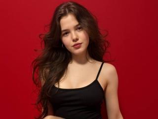 LariEllaの詳細情報を見る