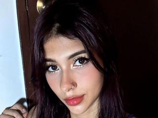 DanikaSerovの詳細情報を見る