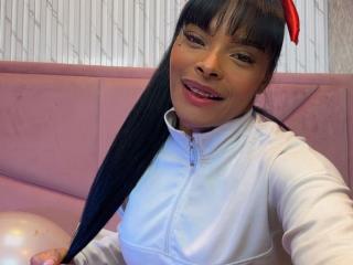 Ver la ficha detallada de EmmaEbony