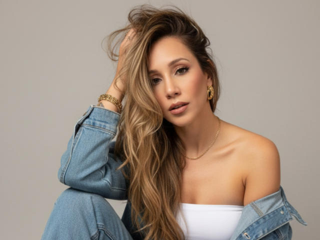 VictoriiaCarsoon - Live porn &amp; sex cam - 28795316