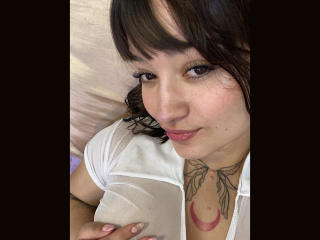 AnikaFleurの詳細情報を見る